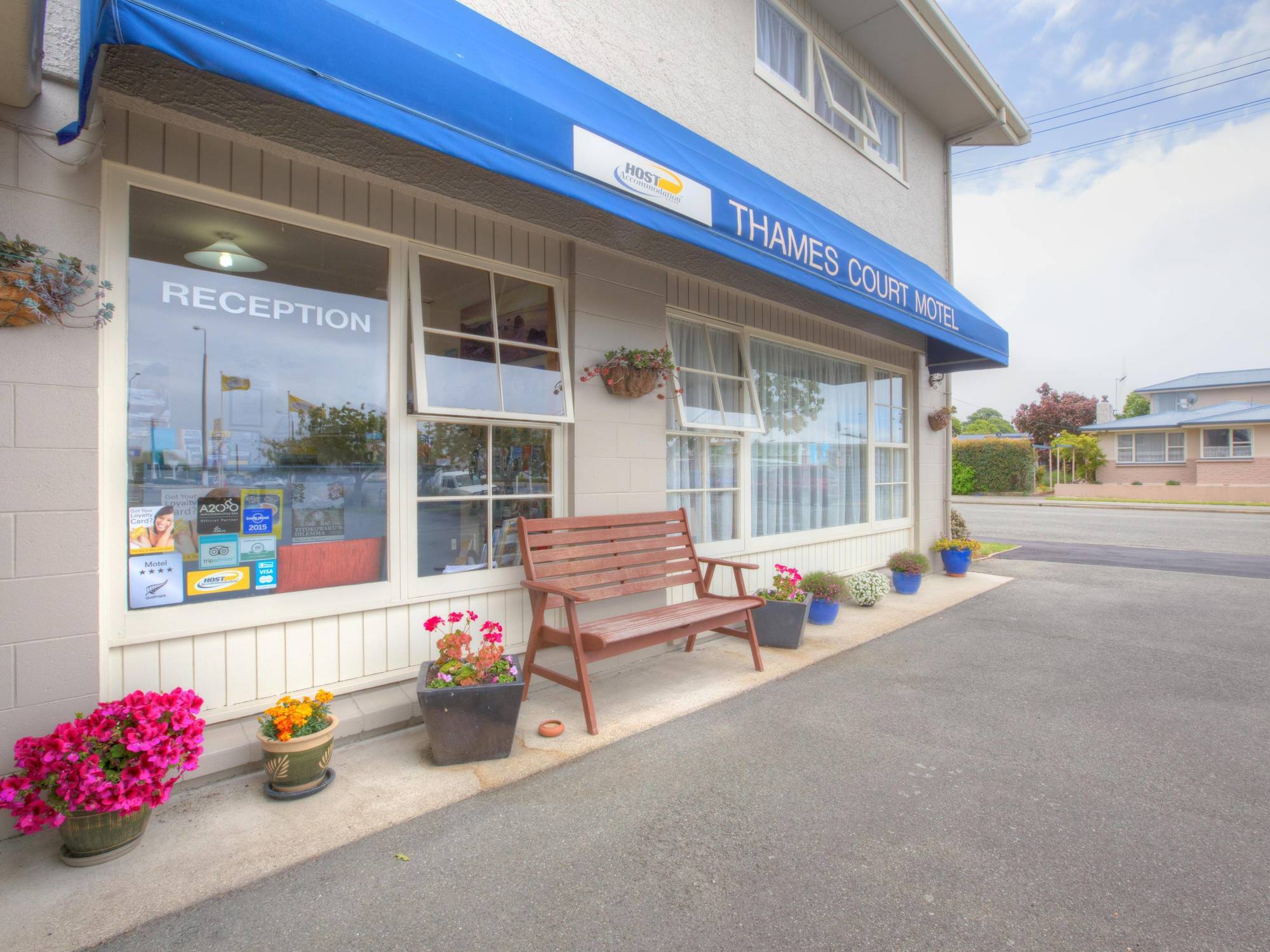 Aaa Thames Court Motel Oamaru Bagian luar foto