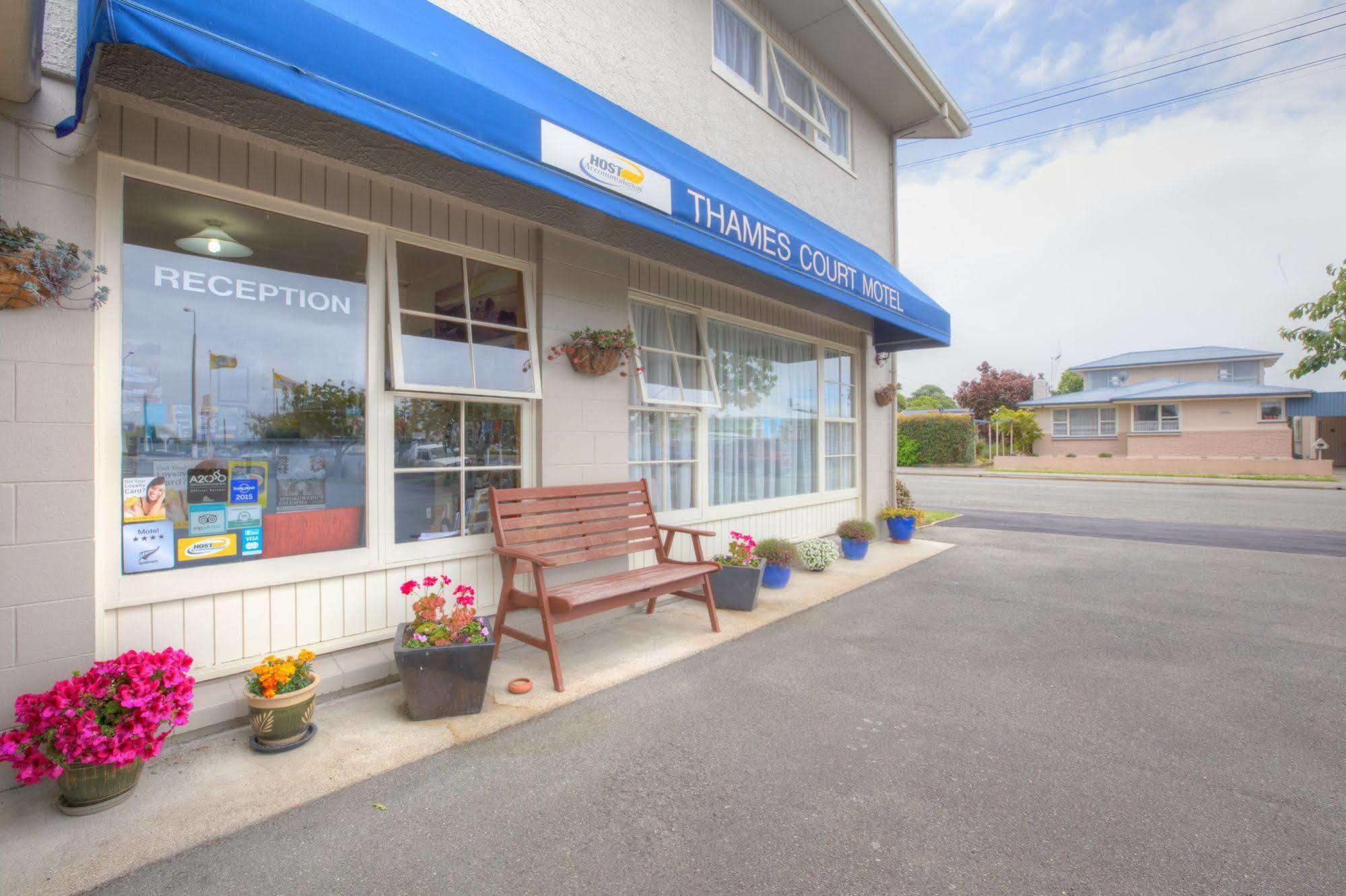 Aaa Thames Court Motel Oamaru Bagian luar foto